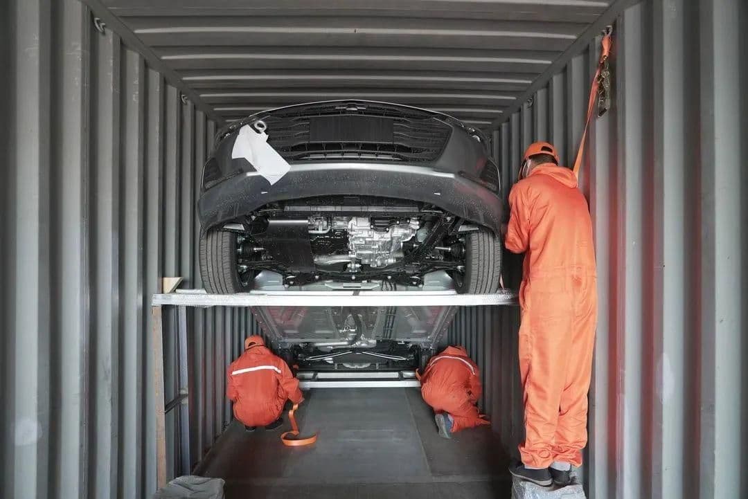 Securing wheels inside a container